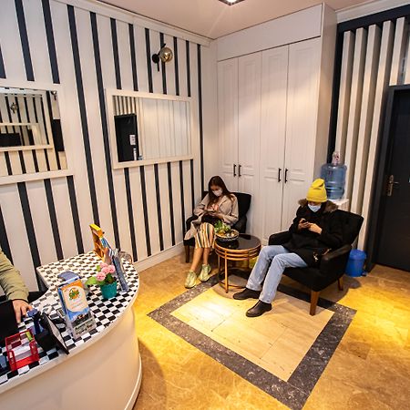 La Pazza Suites Istanbul Exteriör bild
