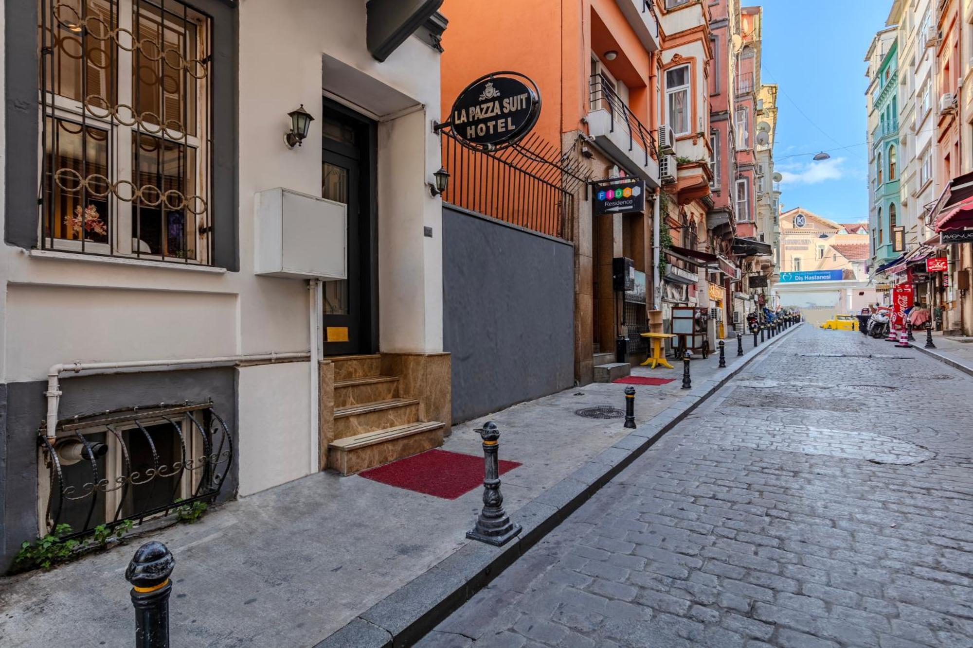 La Pazza Suites Istanbul Exteriör bild