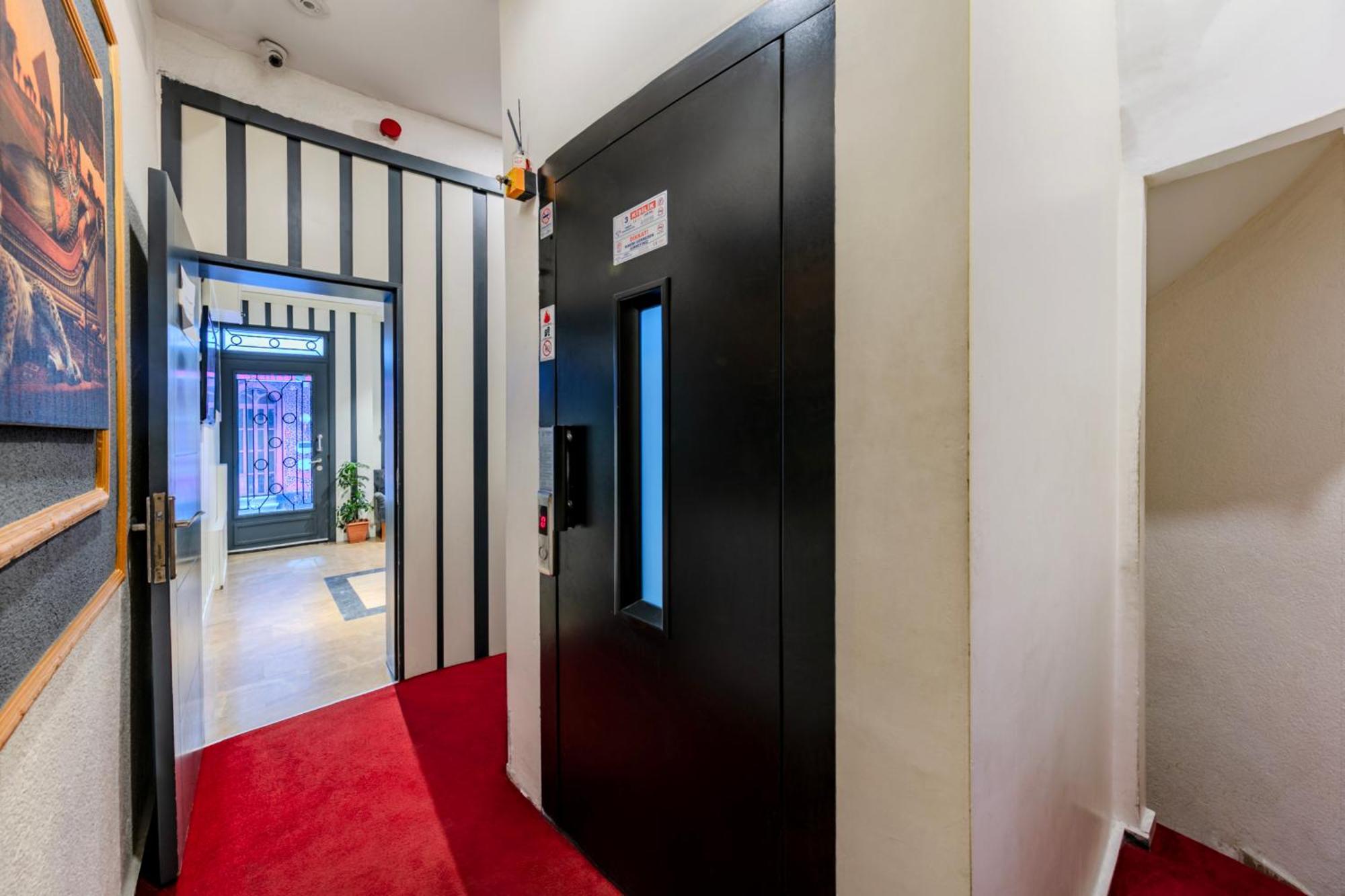 La Pazza Suites Istanbul Exteriör bild