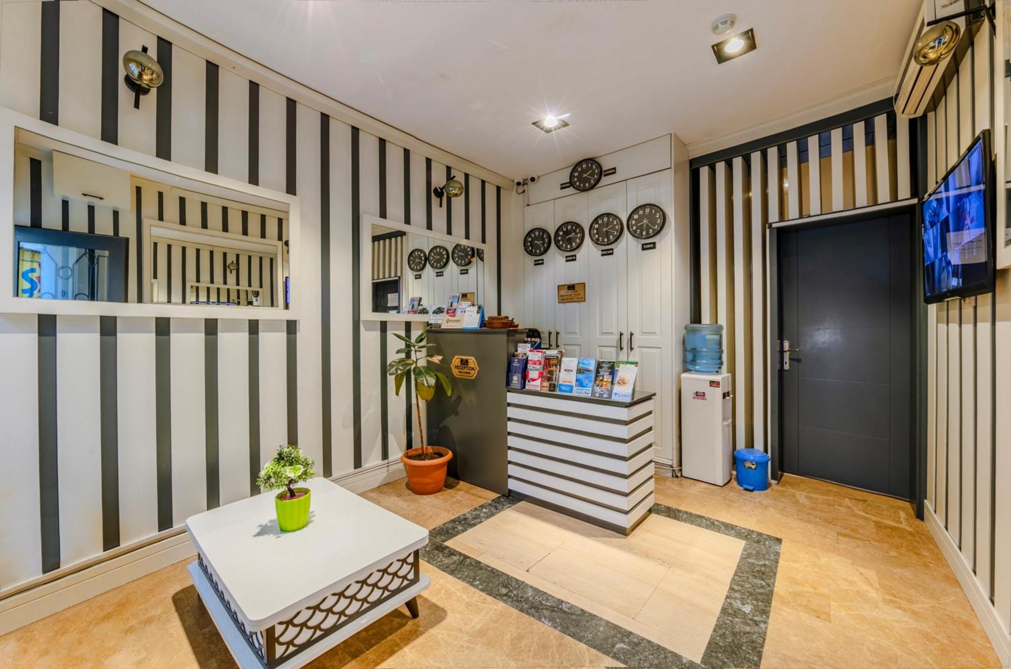 La Pazza Suites Istanbul Exteriör bild